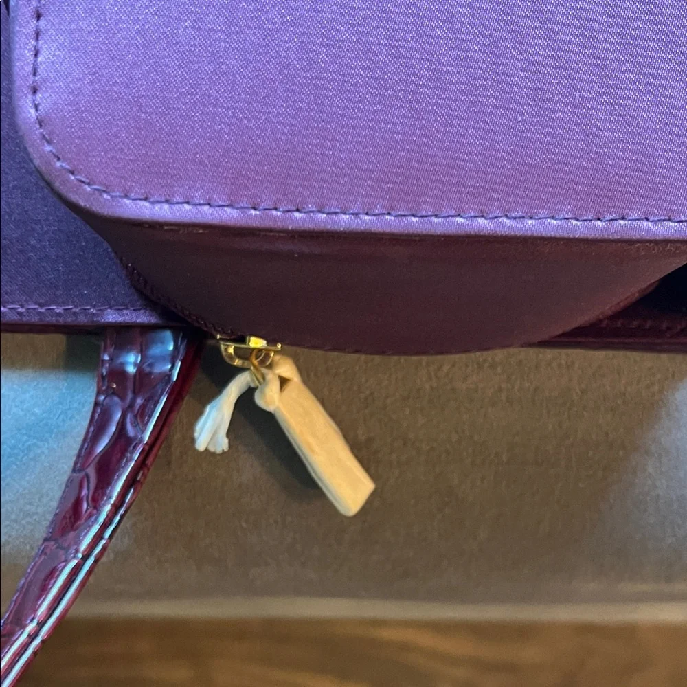 Estée Lauder Burgundy Women's Makeup Travel Case